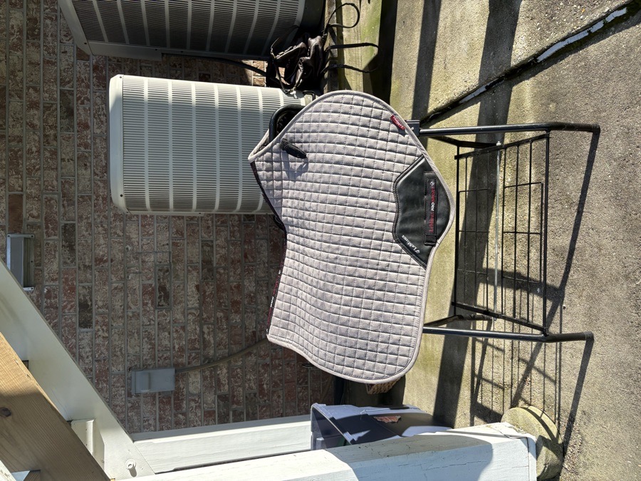 Discontinued Lemieux grey cc saddle pad