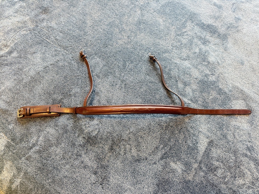 UNKNOWN BRAND Oversized Monocrown Noseband