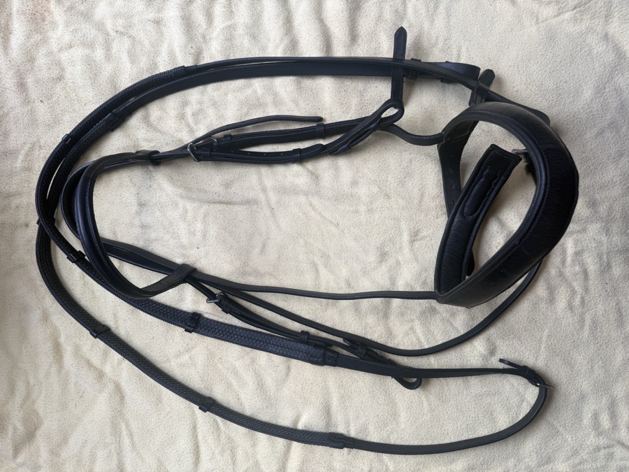 black wide noseband bridle
