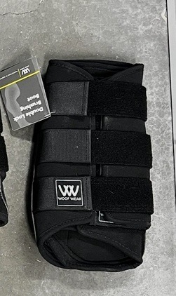 NWT!! Woof Wear Dohble lock