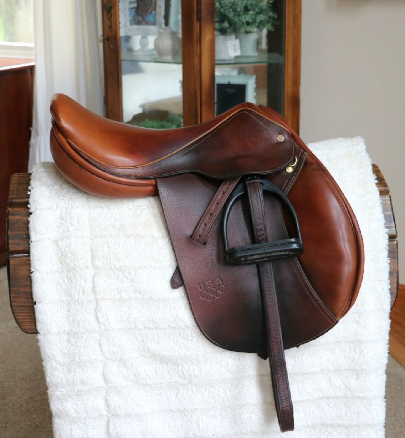 17" M Crosby Centennial USA Saddle +Fittings & Cover
