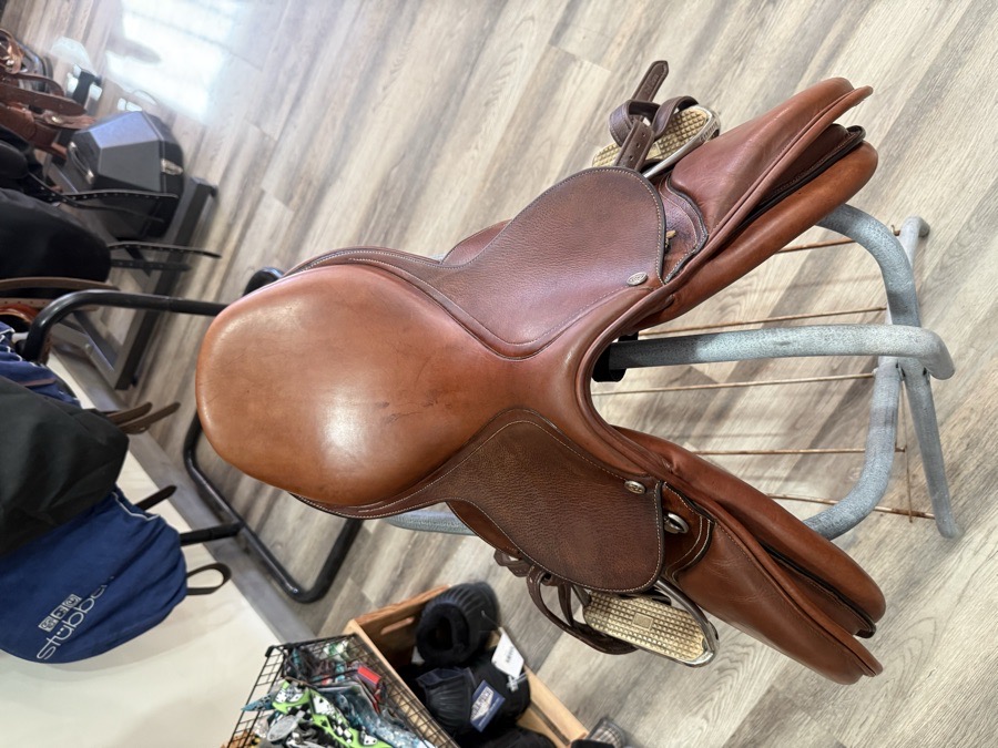OVATION | 16.5" | 4.5" Tree Size