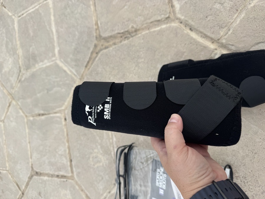 PROFESSIONAL'S CHOICE Front Boots