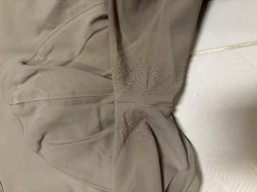 The Tailored Sportsman Women’s tan knee patch breeches, size 30