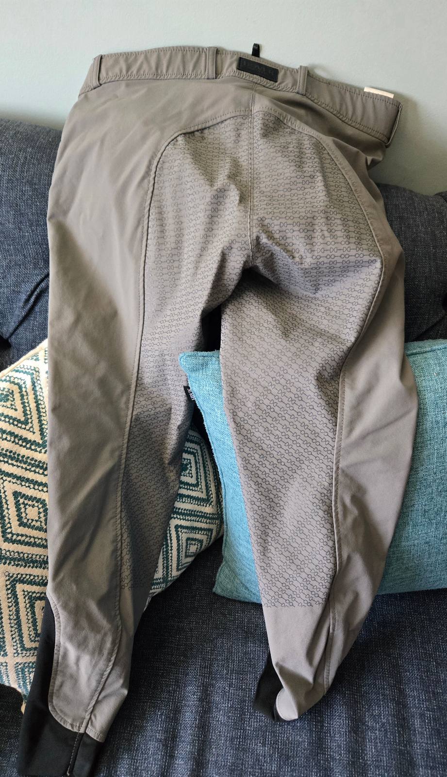 2 pairs women's riding breeches