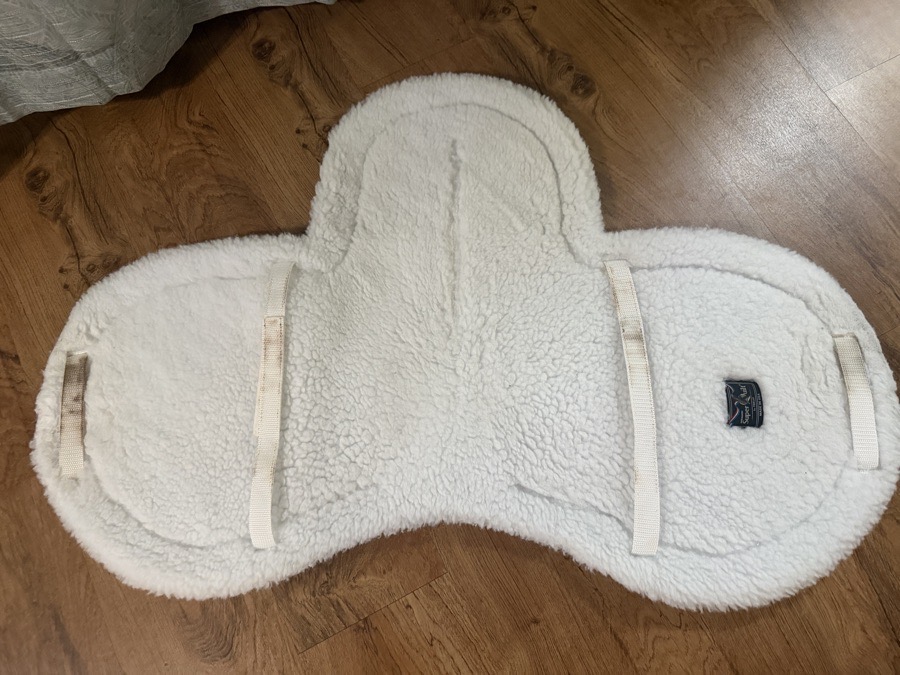 Equestrian Show Pad. Tolkat Medallion Super Quilt
