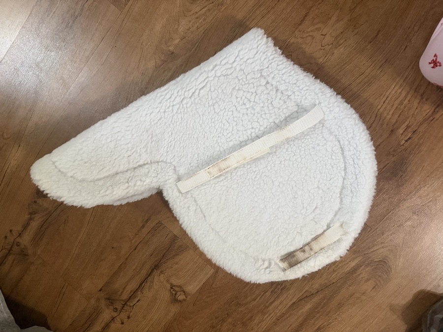 Equestrian Show Pad. Tolkat Medallion Super Quilt