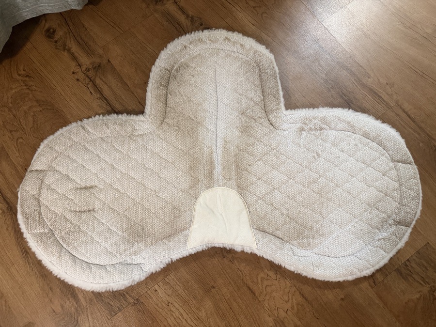 Equestrian Show Pad. Tolkat Medallion Super Quilt
