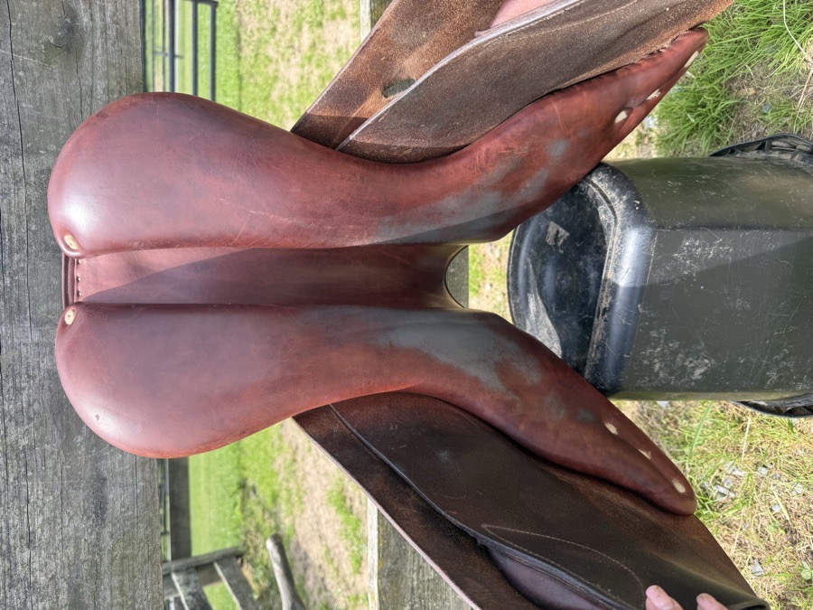 2003 16.5” Barnsby CC Saddle
