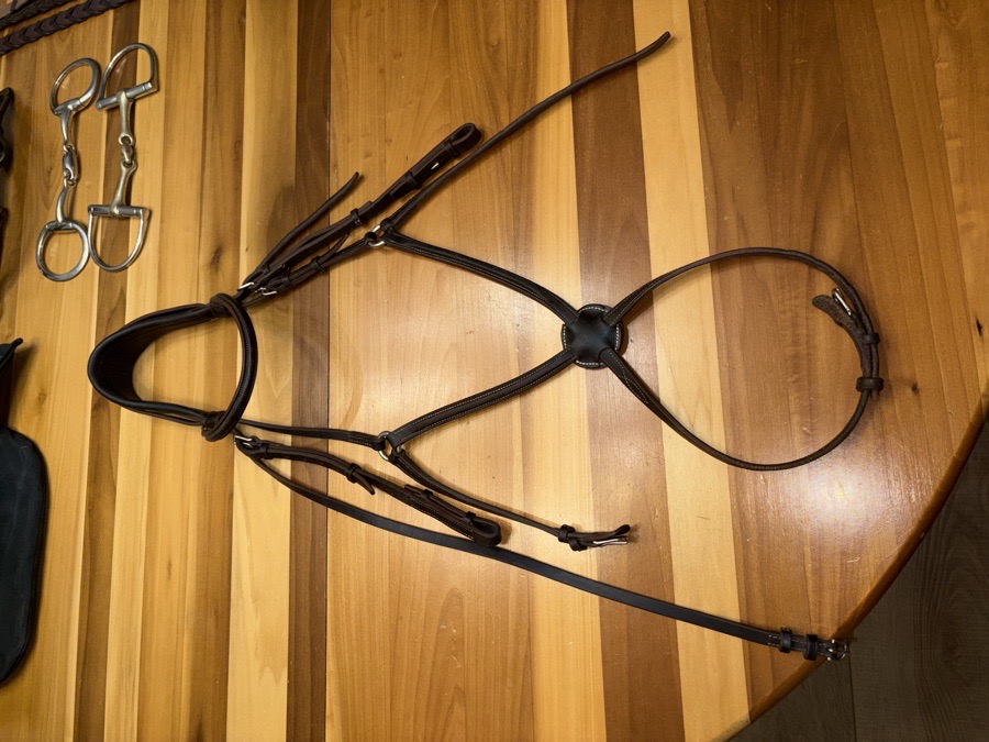 DEVOUCOUX figure 8 bridle 