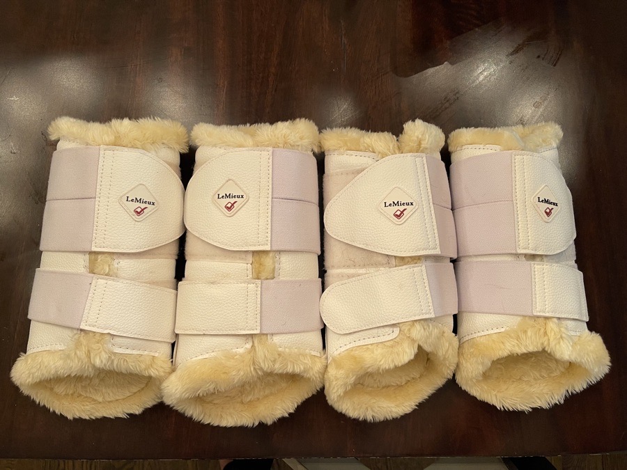 LeMieux White Brushing boots