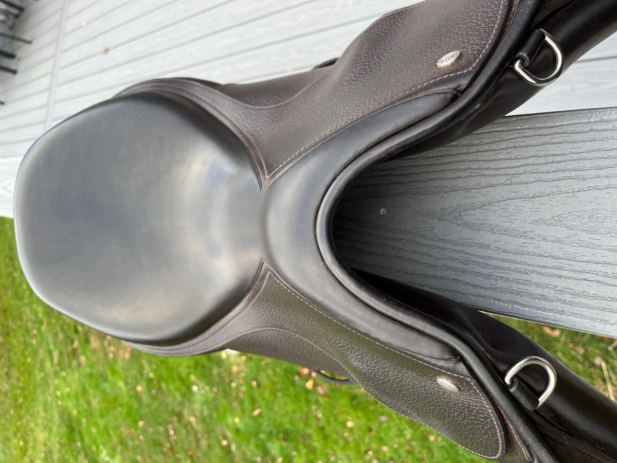 Luc Childeric 17.5 demo saddle 2021 - wide tree