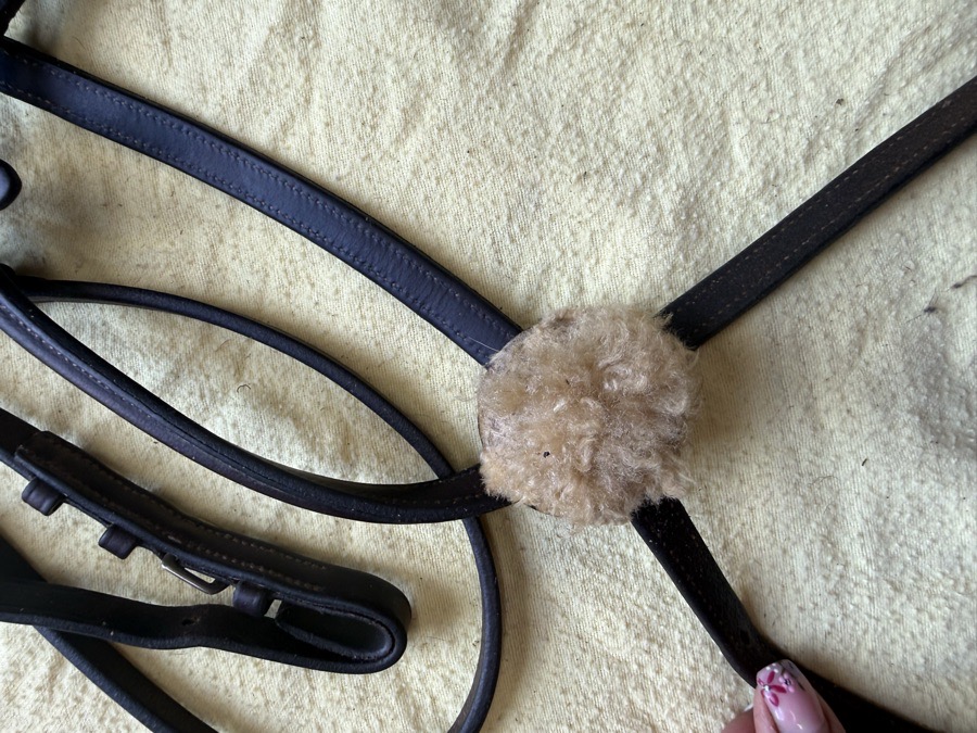 BOBBY'S ENGLISH TACK figure 8 bridle