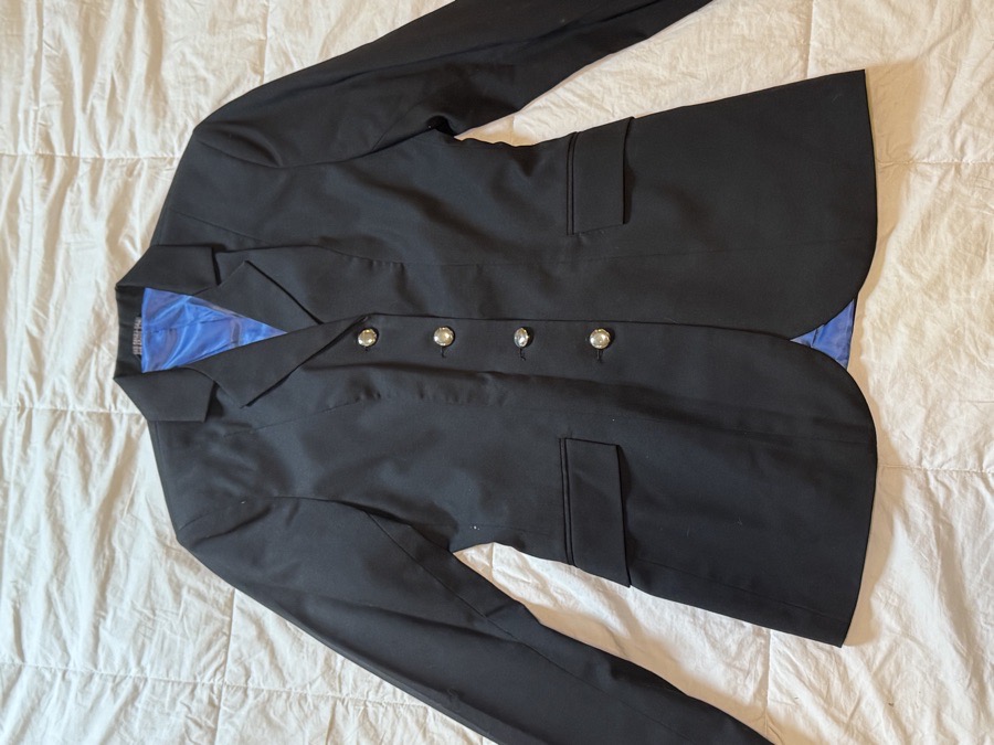 Show clothing bundle 