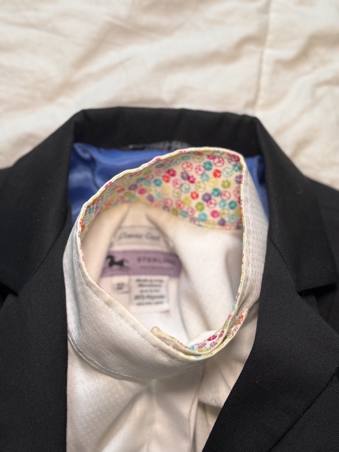 Show clothing bundle 