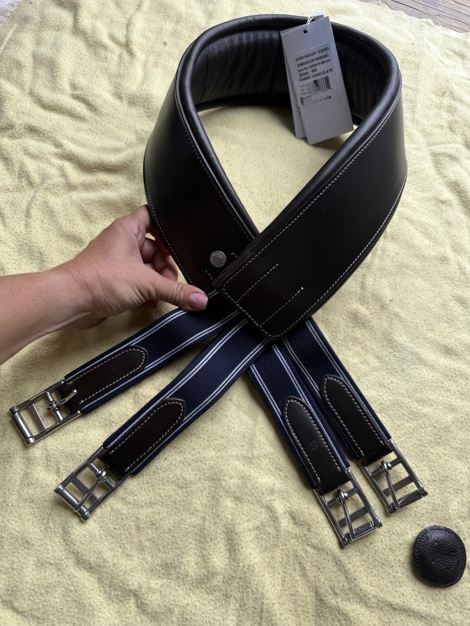 DOVER SADDLERY 50” Girth