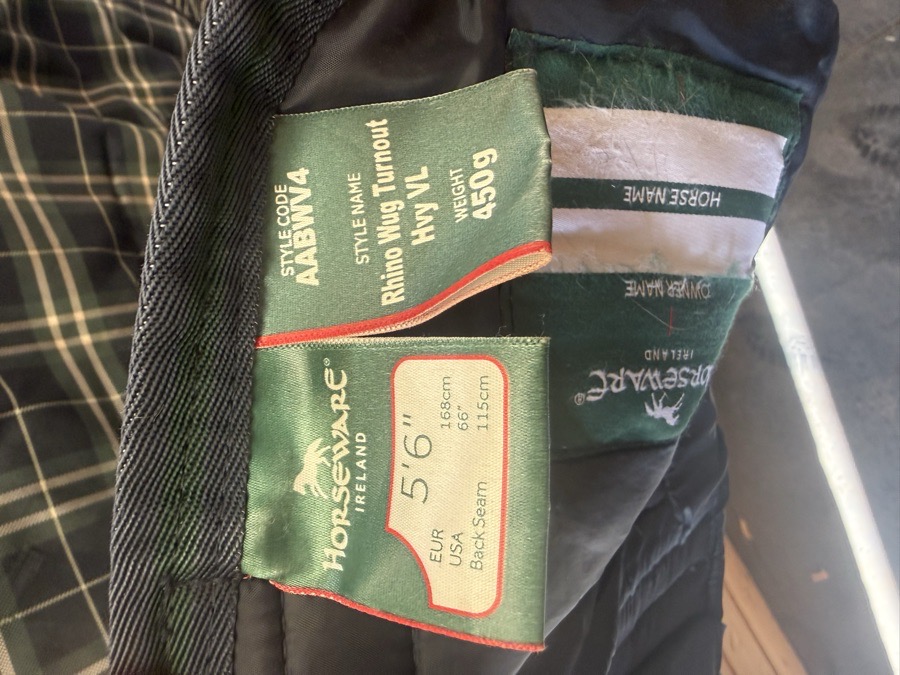 HORSEWARE IRELAND Rhino 450g high neck turnout blanket