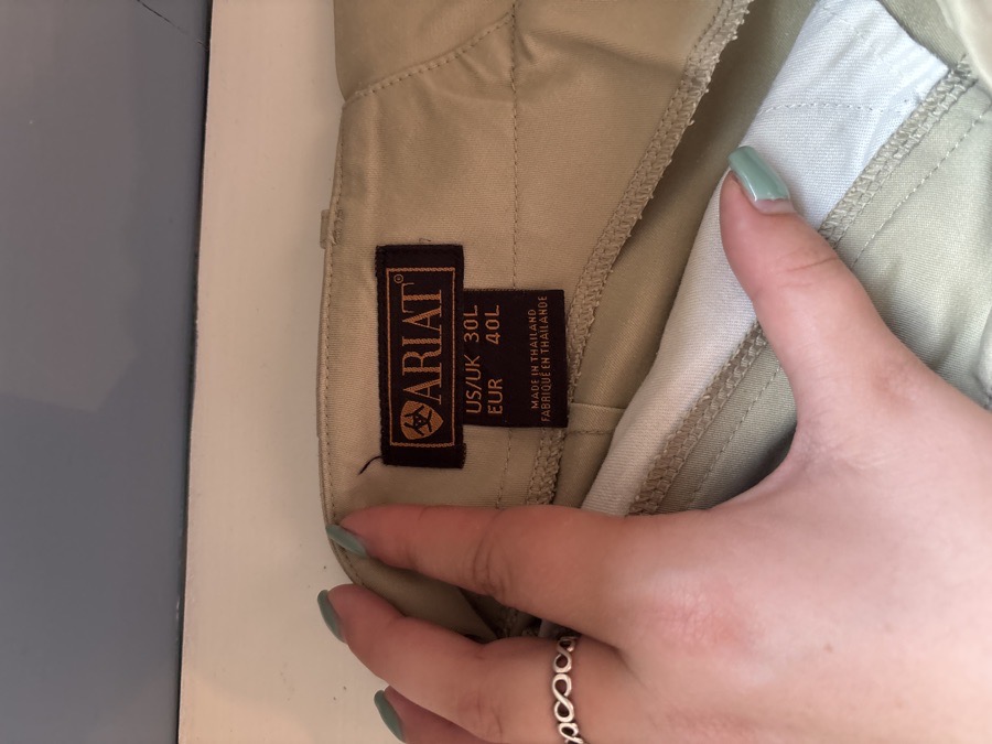 MAKE OFFER! Brand new size 30 side zip breecehs