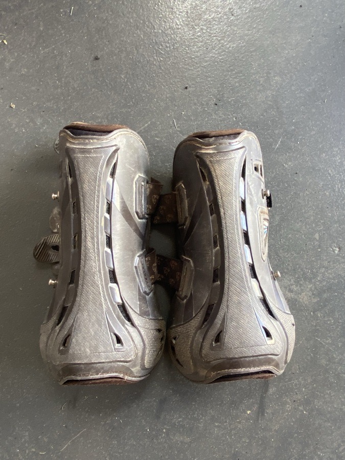 ARMA Front Boots