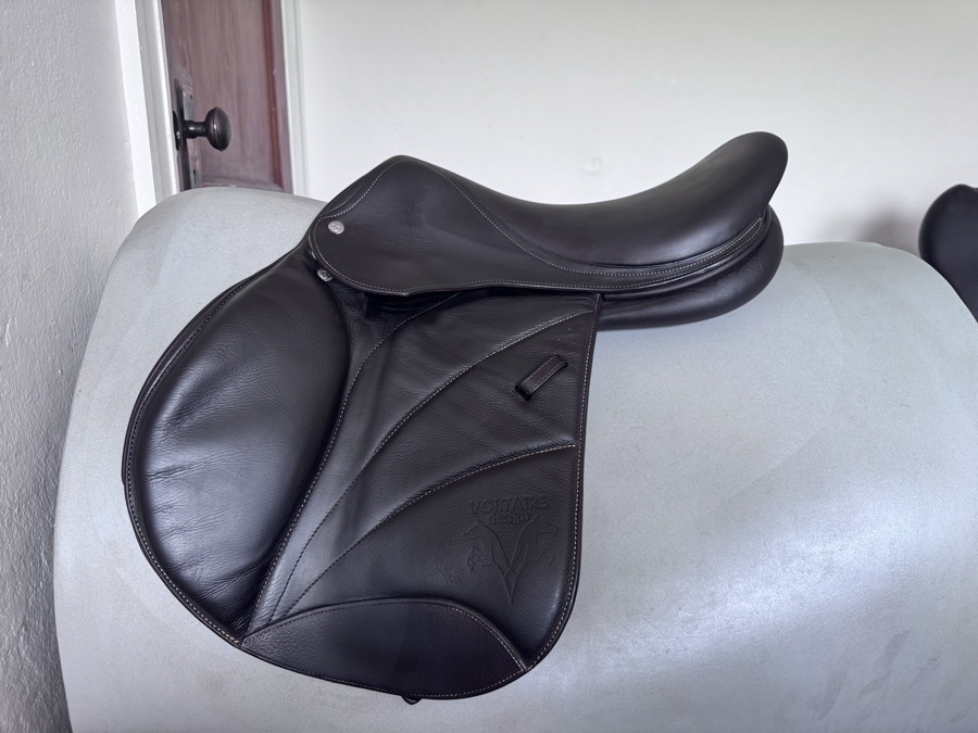17.5” Voltaire Blue Wing Saddle - 2A - Full Buffalo - SmartRide Tree! 