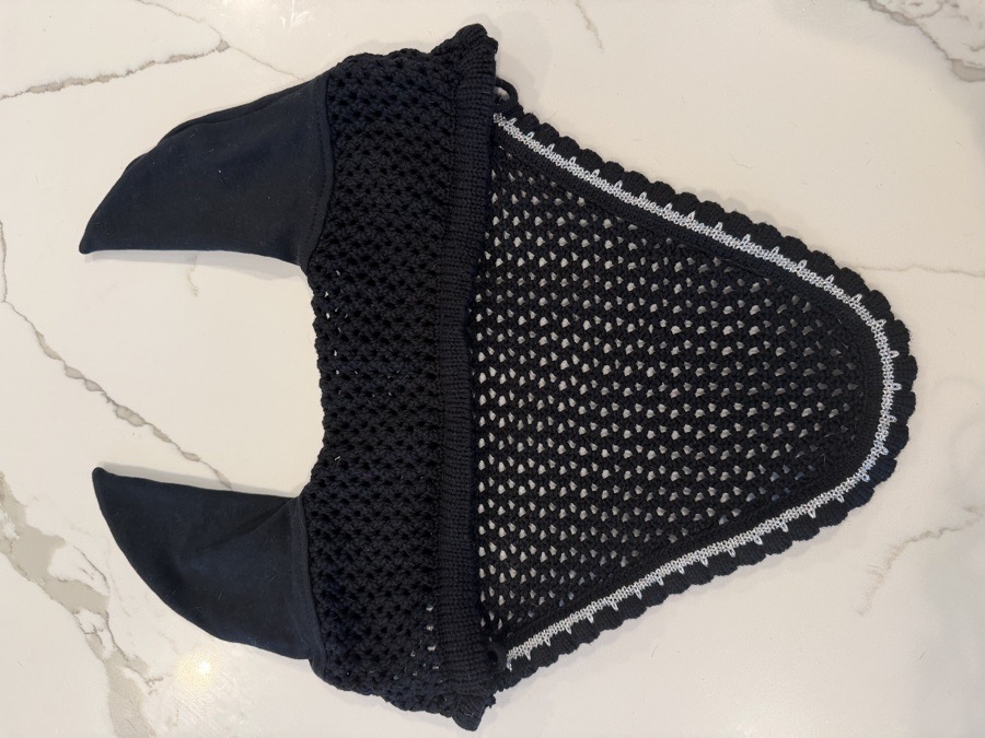 Pessoa Ear Bonnet