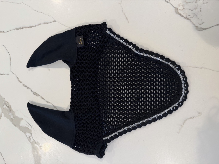 Pessoa Ear Bonnet 