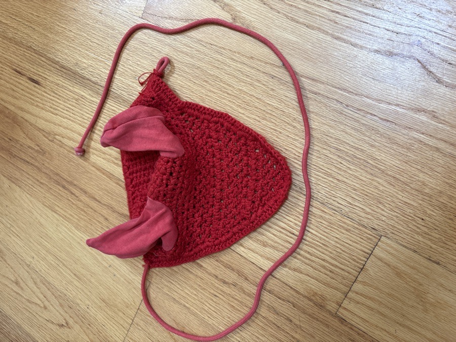 Pony size red ear bonnet 
