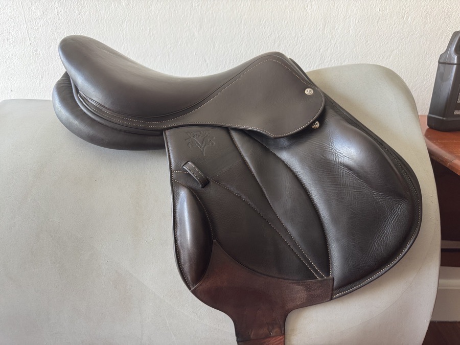 17” Voltaire Lexington Monoflap - Saddle - 0AA Short Flaps - 2019