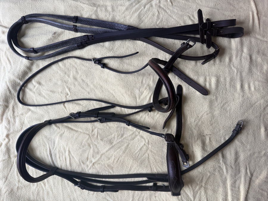 BOBBY'S ENGLISH TACK Bridle Set