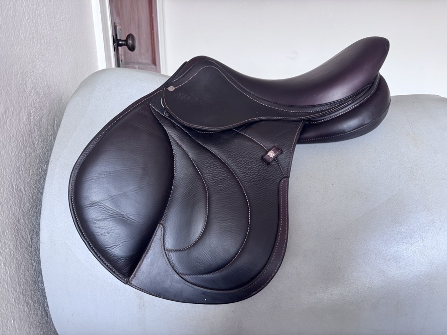 17” 2024 Antares Connexion Saddle - 1A - Full Buffalo - MINT!