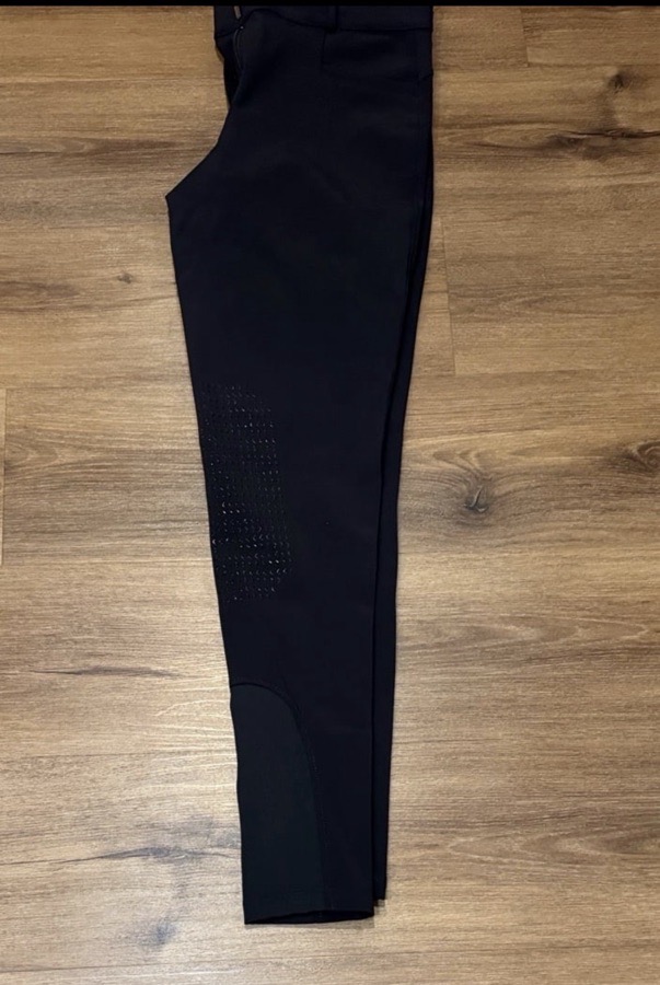 Women's Mid-Rise Knee Patch Breeches. Size M