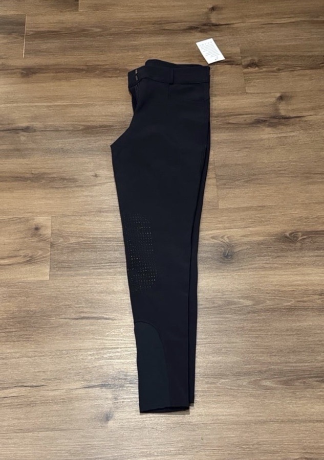 Women's Mid-Rise Knee Patch Breeches. Size M