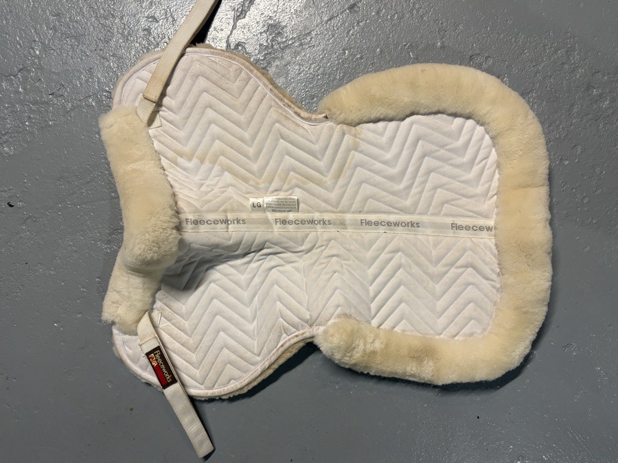 FLEECEWORKS Half Pad