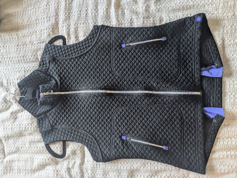 S WOMENS VEST, BLACK & BLUE