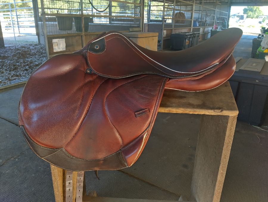 Stubben Jump Monoflap Saddle