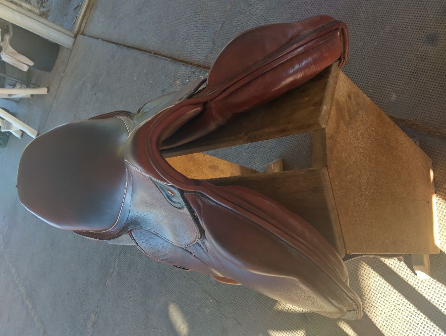 Stubben Jump Monoflap Saddle