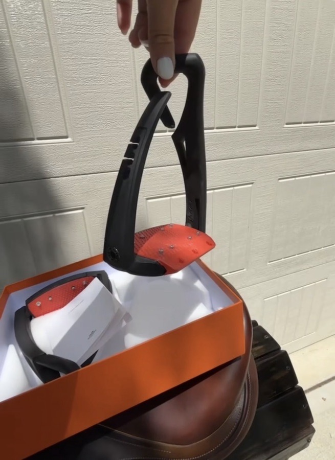 RARE FREEJUMP HERMES STIRRUPS