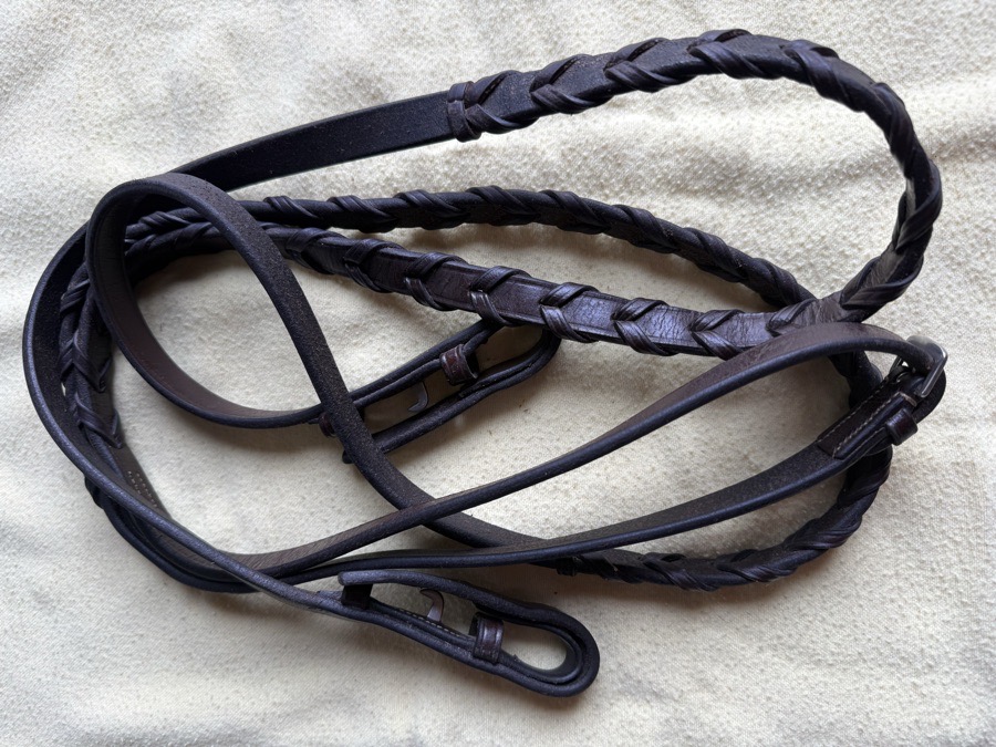 56” brown Silverleaf by Toklat laced reins