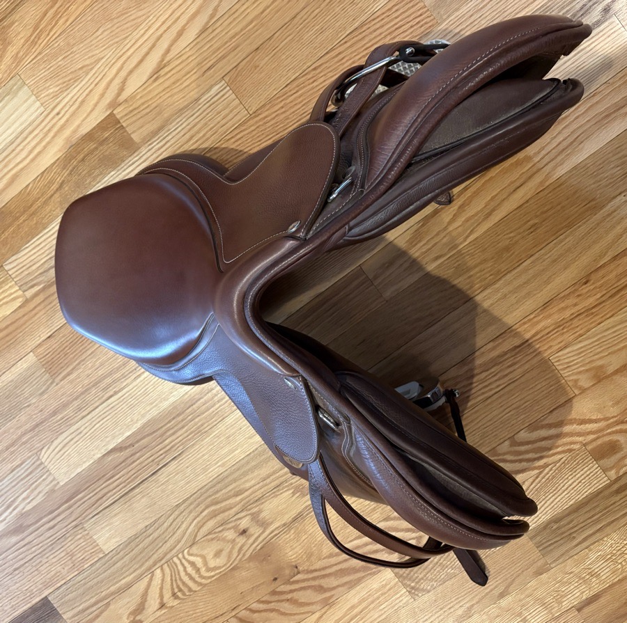 BATES | 15" | 5" Tree Size | 2021