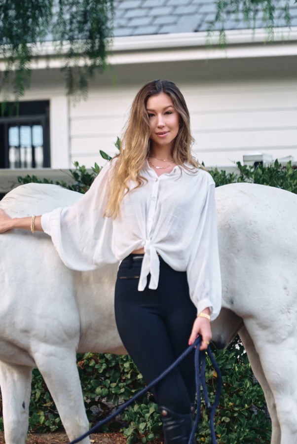 Solid Citizen Equestrian - Lee - Classic White