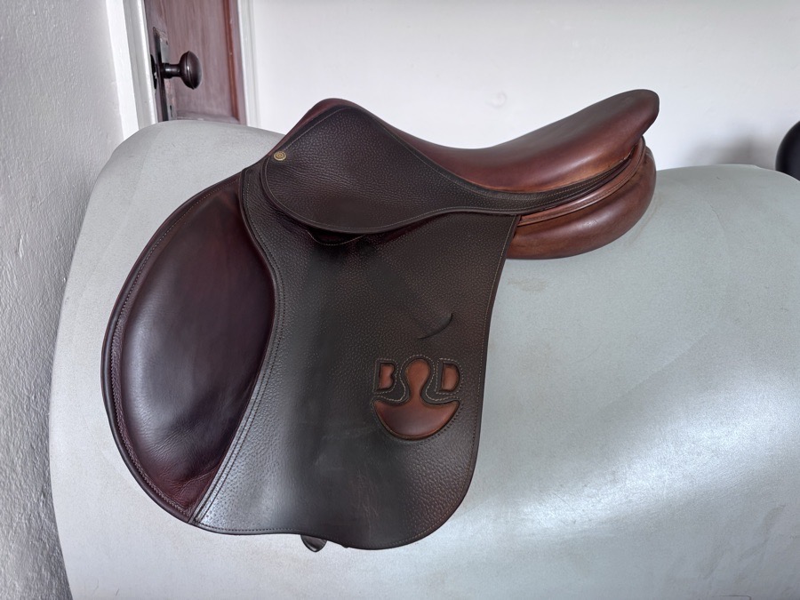 16.5” Bruno Delgrange Saddle - Grain / Calf - Gorgeous! 