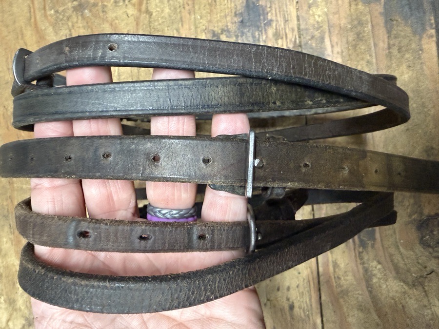 lot of flash straps