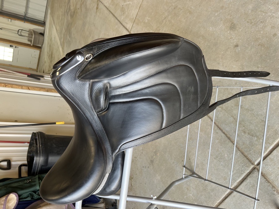 Devoucoux dressage saddle