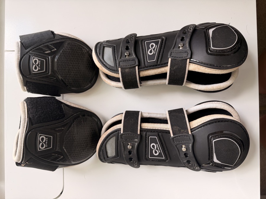 Stride full set tendon boots