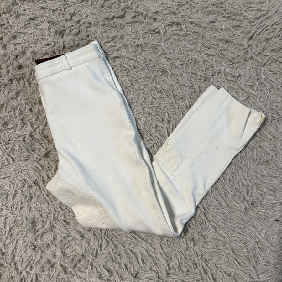 Women’s Size 28 White On Course Full Seat Horseback Riding Breeches. Good Cond.—