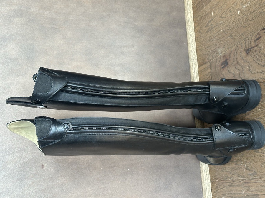 Brand new tucci tall boots 