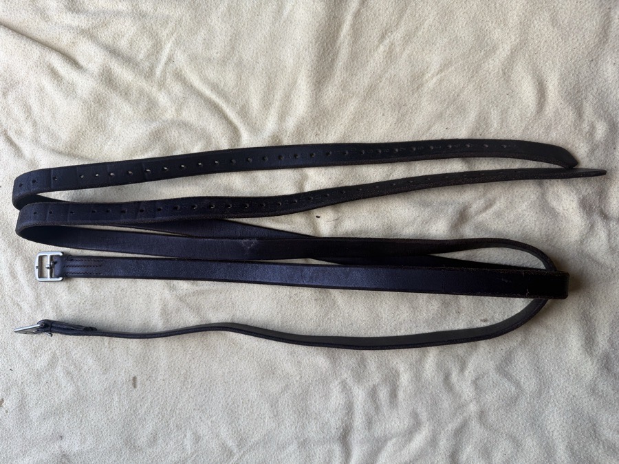 64” black stirrup leathers