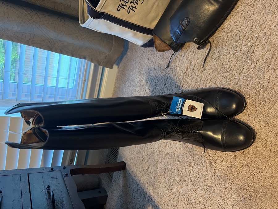Ariat Field Boot New Size 10