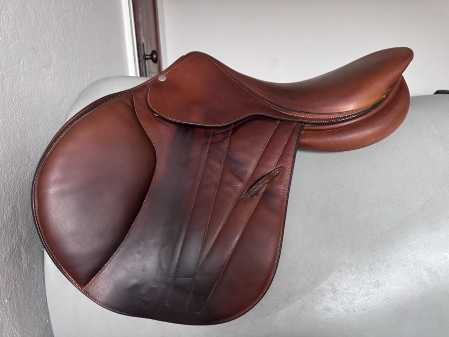 17.5” 2019 Butet Premium Saddle - L - 2.5 - Full Calf