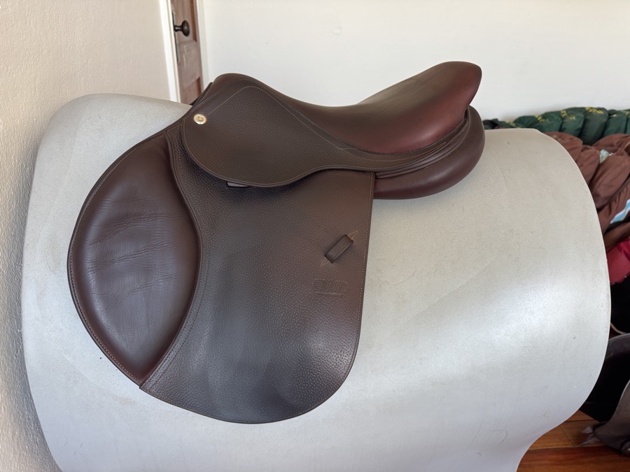 17” 2019 CWD SE01 Saddle - 2C - Grain / Buffalo
